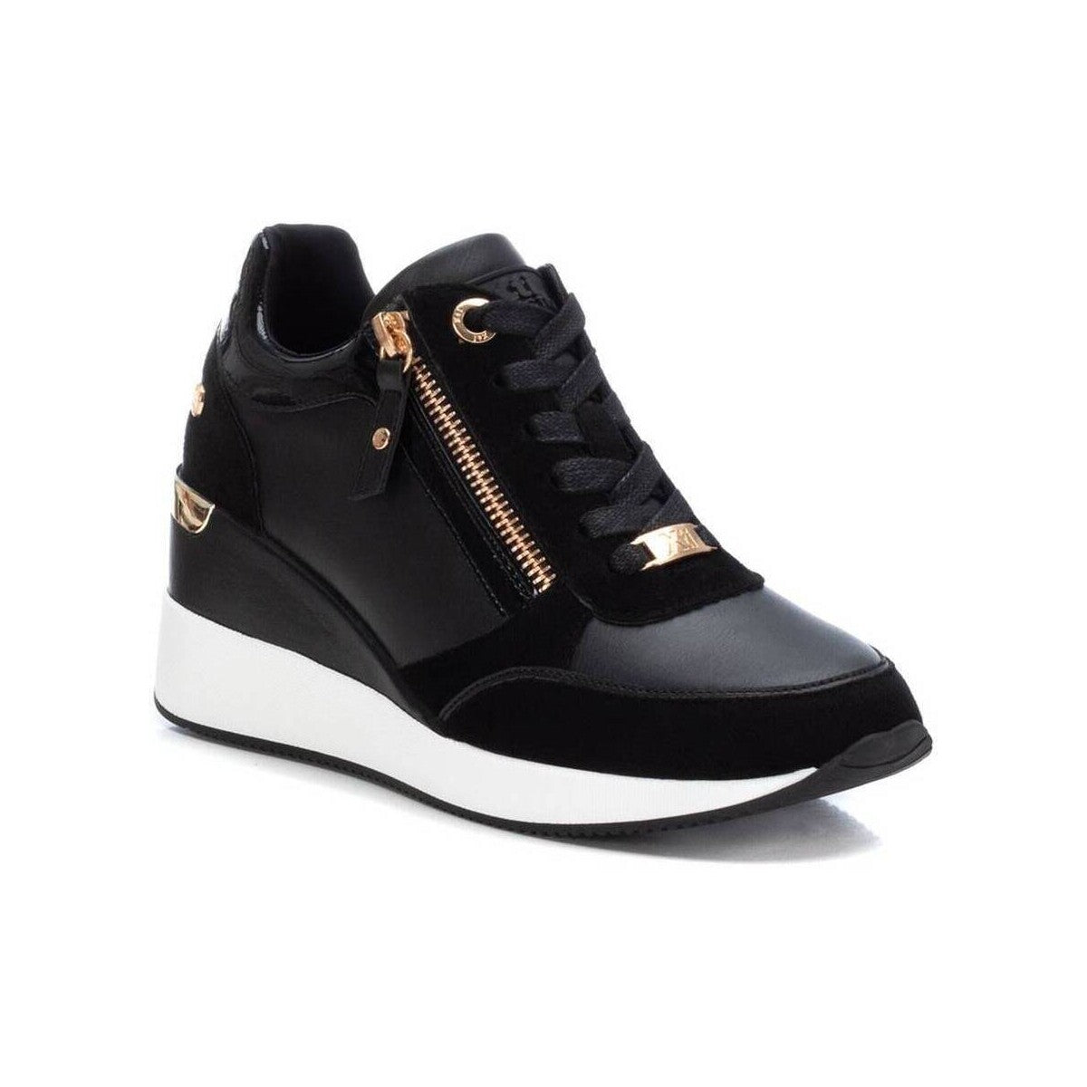 Sneaker Donna Xti con Zip Nero