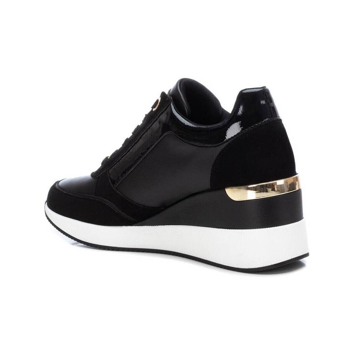 Sneaker Donna Xti con Zip Nero