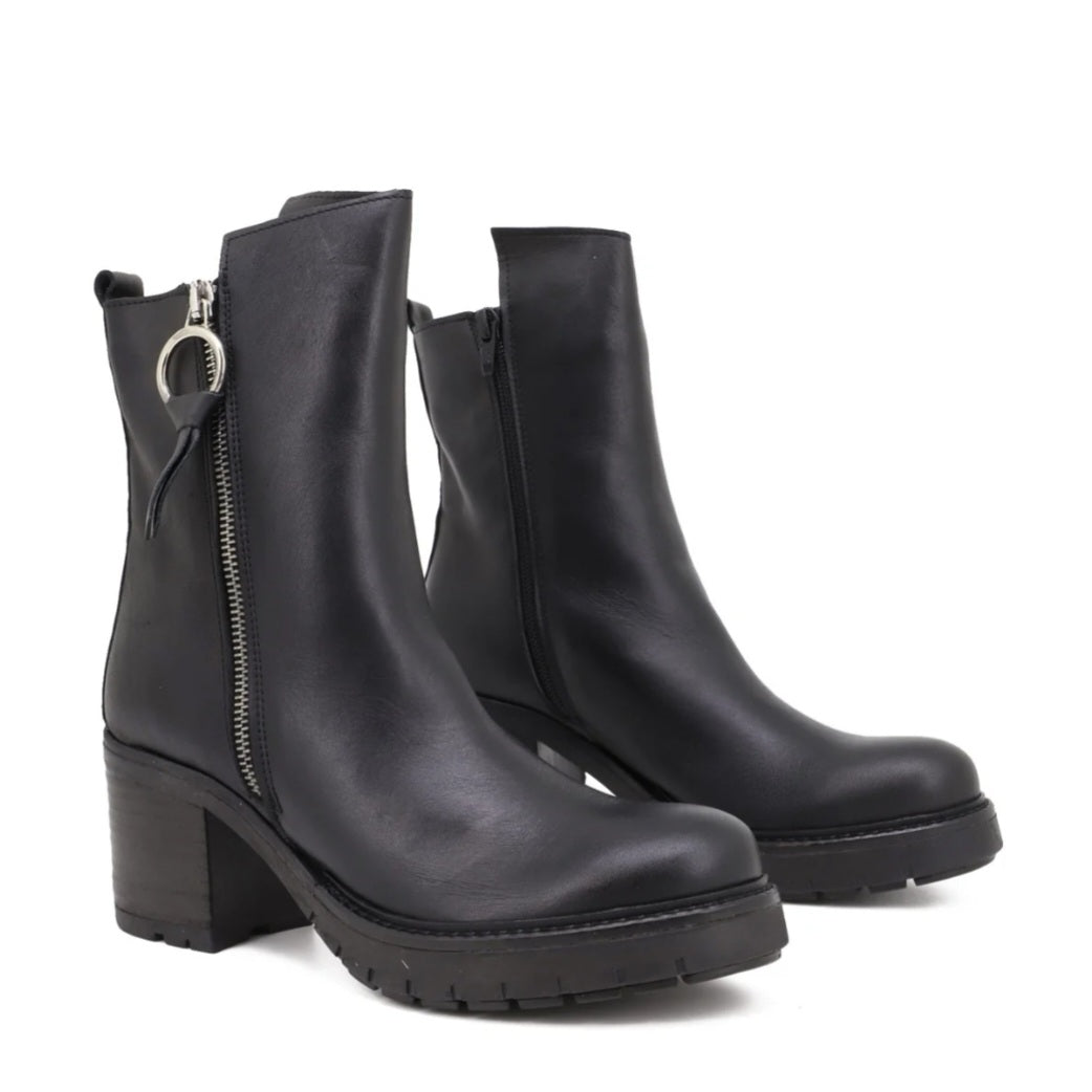 Stivaletto donna Pelle Nero con Tacco largo collo alto