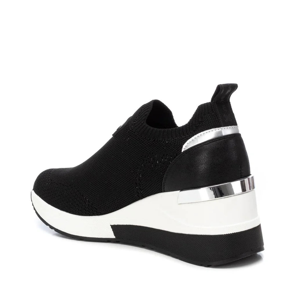Slip on Donna Xti con Zeppa in Tessuto Nero