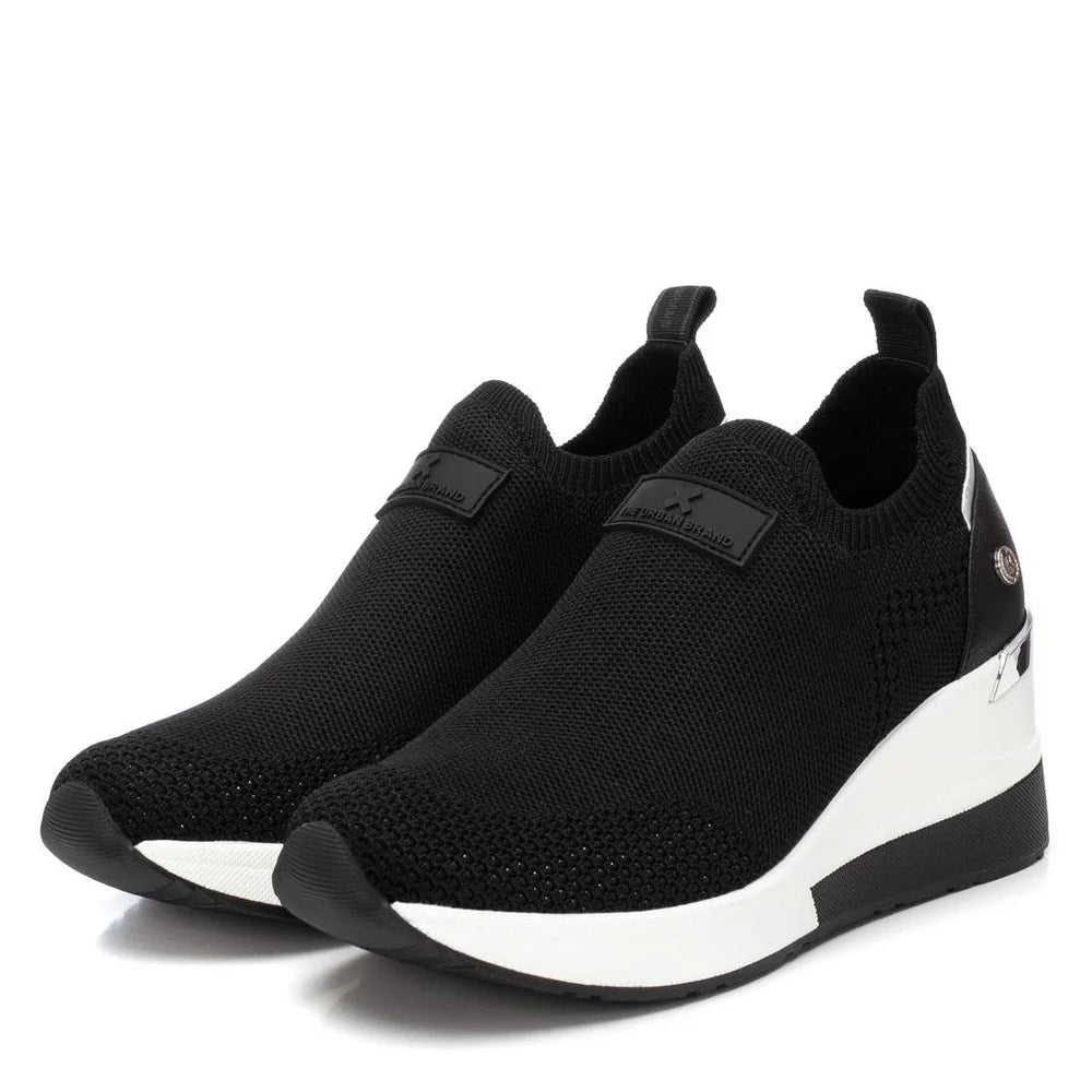 Slip on Donna Xti con Zeppa in Tessuto Nero