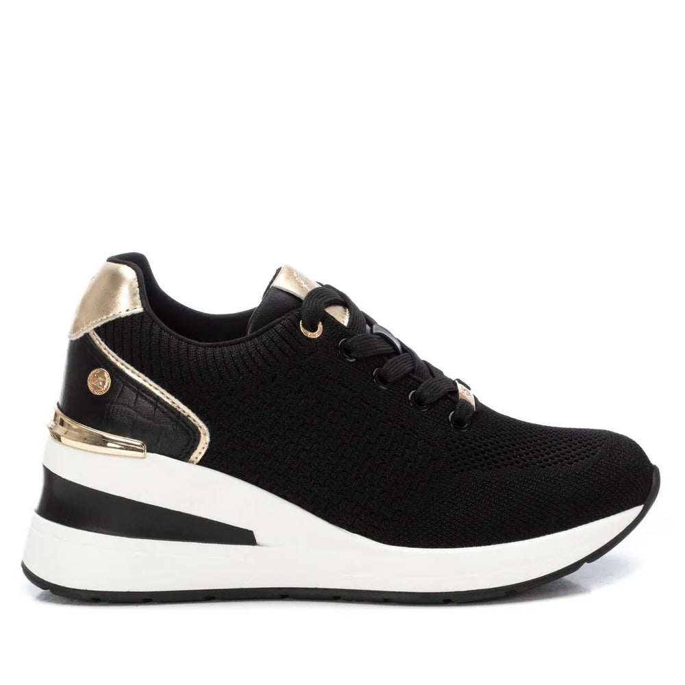 Sneaker Donna Xti con Zeppa in Tessuto Nero