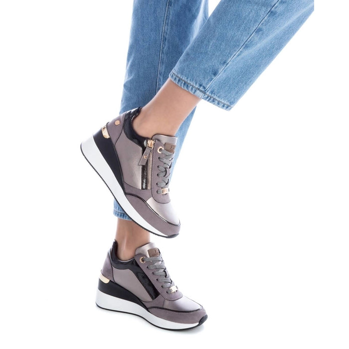 Sneaker Donna Xti con Zip Piombo