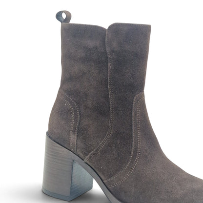Stivaletto Donna in Pelle scamosciata Marrone con Tacco comodo e Plateau