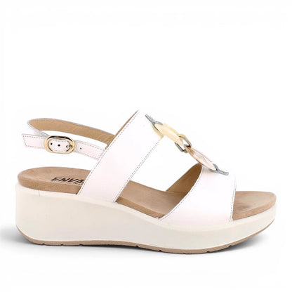 Sandalo Donna Enval Soft in Pelle Bianco con Accessorio - Zeppa Comoda e Stile Elegante