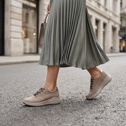 Sneakers Donna Igi&Co in Scamosciato Fango con Zeppa