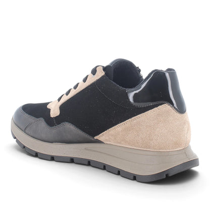 Sneakers Donna IGI&CO in Pelle Nero Acciaio con dettagli Beige con Zip e Rialzo Interno 2 cm