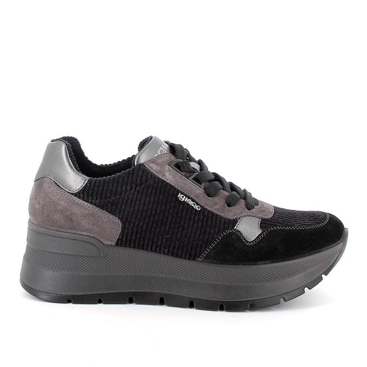 Sneakers Donna Igi&co con Zeppa in Pelle Scamosciata e Tessuto Nero