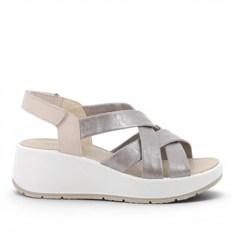 Sandalo donna Igi&Co canna di fucile con zeppa 5,5 cm, fasce in pelle morbide e sottopiede imbottito, scarpa estiva comoda.