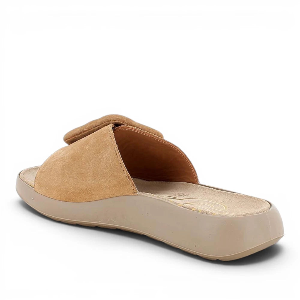 Sandalo Scalzato Donna Igi&Co in Pelle Scamosciata Biscotto con Maxi Fibbia - Ciabattina Comoda con Fascia Regolabile