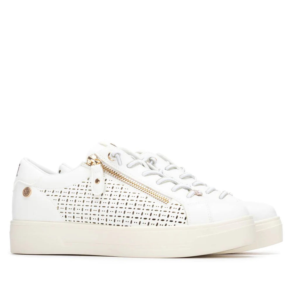 Sneakers Donna XTI Bianco con Zip e Tomaia Traforata