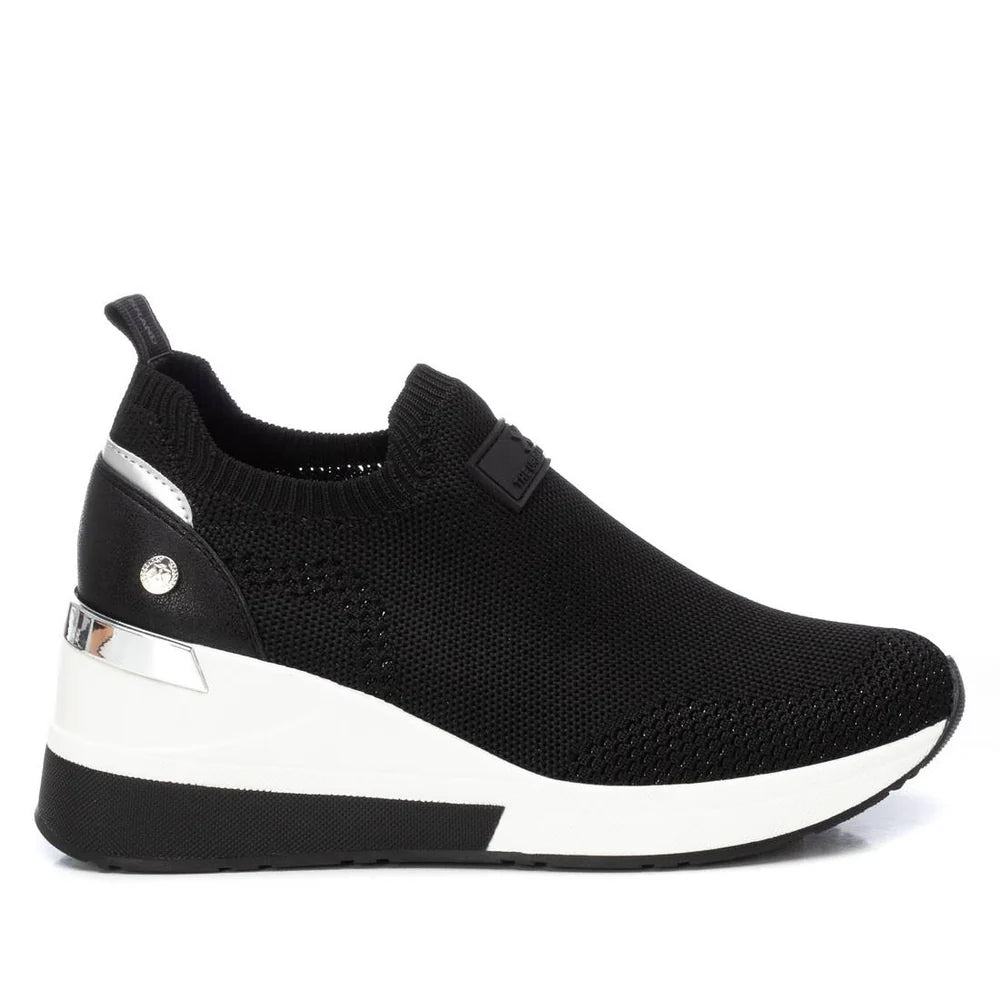 Slip on Donna Xti con Zeppa in Tessuto Nero